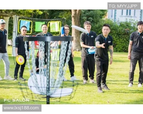 飞盘飞扬:武汉飞盘队的拼搏与梦想成长之路 飞盘飞扬:武汉飞盘队的拼搏与梦想成长之路